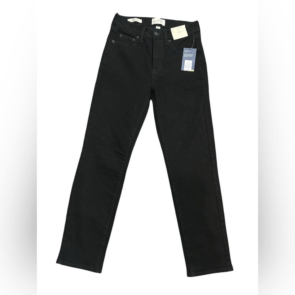 Universal Thread Women's Slim Straight Black Jeans